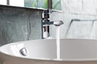 When to replace faucet | Aaron Swift Plumbing provides reliable same-day plumbing services, available seven days a week, throughout Wayne, Oakland, and Macomb Counties in Michigan aaronswift.com